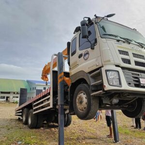 Self Loading Boom Crane Trucks Vehicle